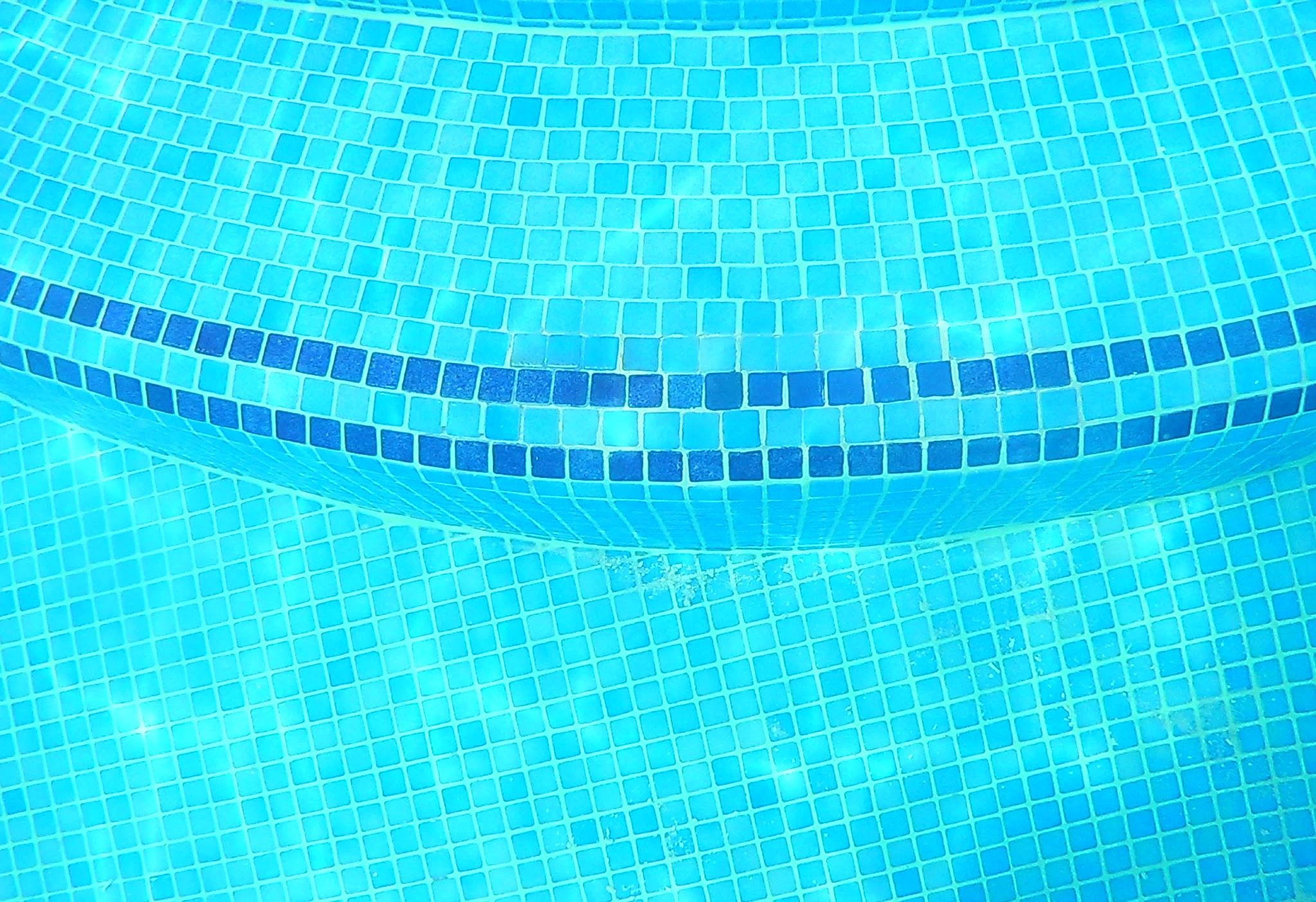 Completed underwater mosaic step repair in Camposol